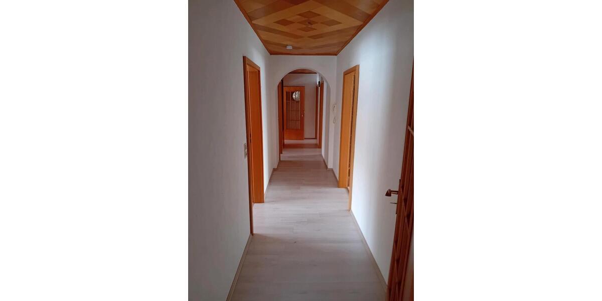 Etagenwohnung Freden (Leine) - 4 Zimmer, 130 m&sup2;, 620&euro; | Angebot:24764074