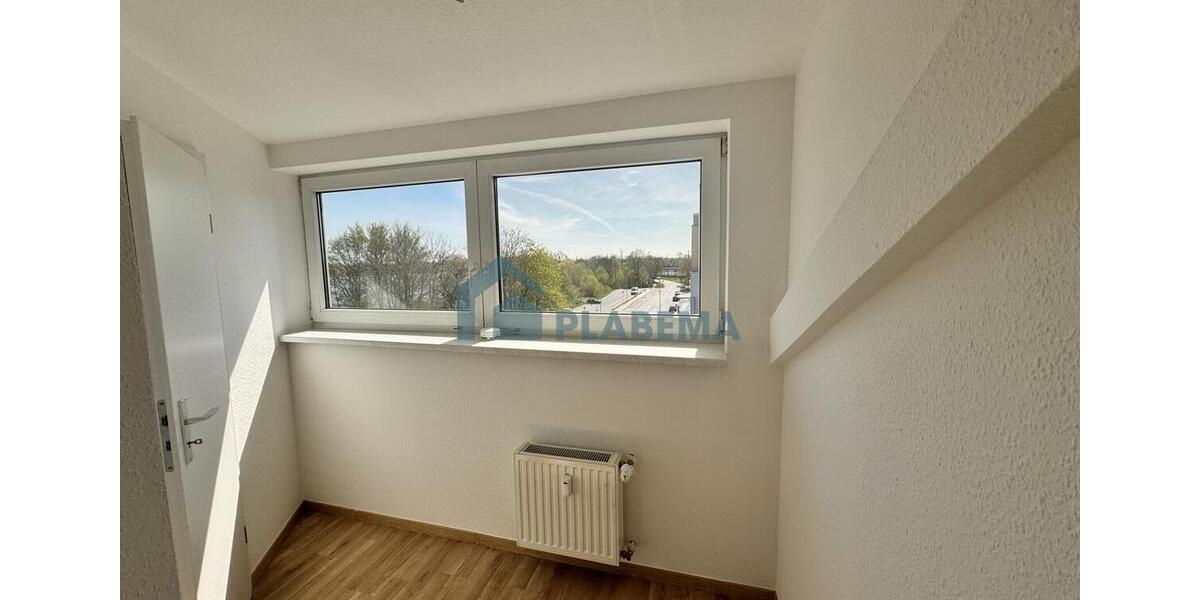 Dachgeschoßwohnung Stralsund Langendorfer Berg - 2 Zimmer, 70 m&sup2;, 875&euro; | Angebot:26645276