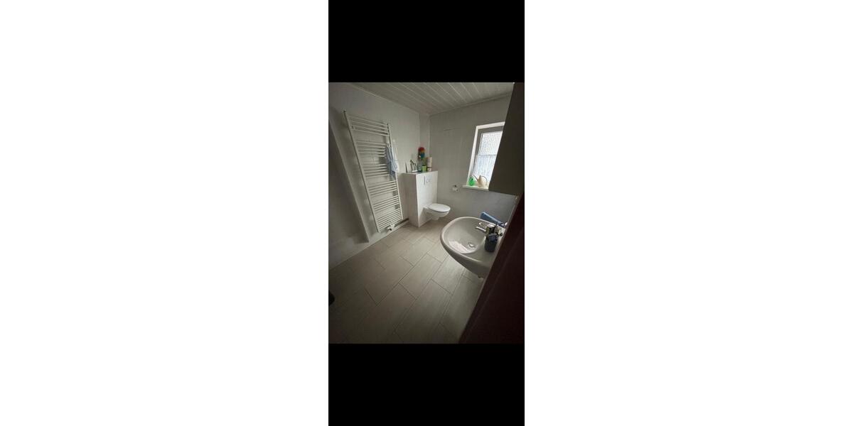 Etagenwohnung Schlitz - 7.5 Zimmer, 138 m&sup2;, 900&euro; | Angebot:26636093