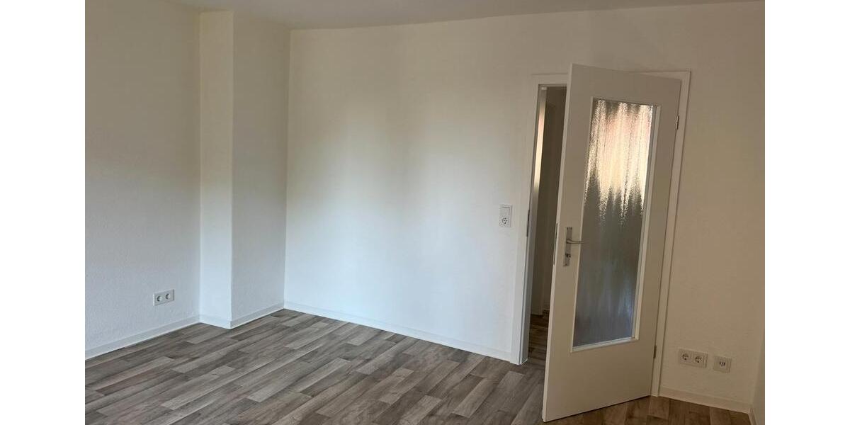 Erdgeschoßwohnung Calbe (Saale) - 3 Zimmer, 60 m&sup2;, 480&euro; | Angebot:26365434