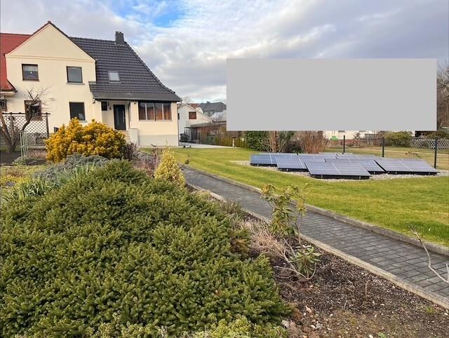 Doppelhaushälfte Zwickau - 3 Zimmer, 95 m&sup2;, 1.250&euro; | Angebot:25395037