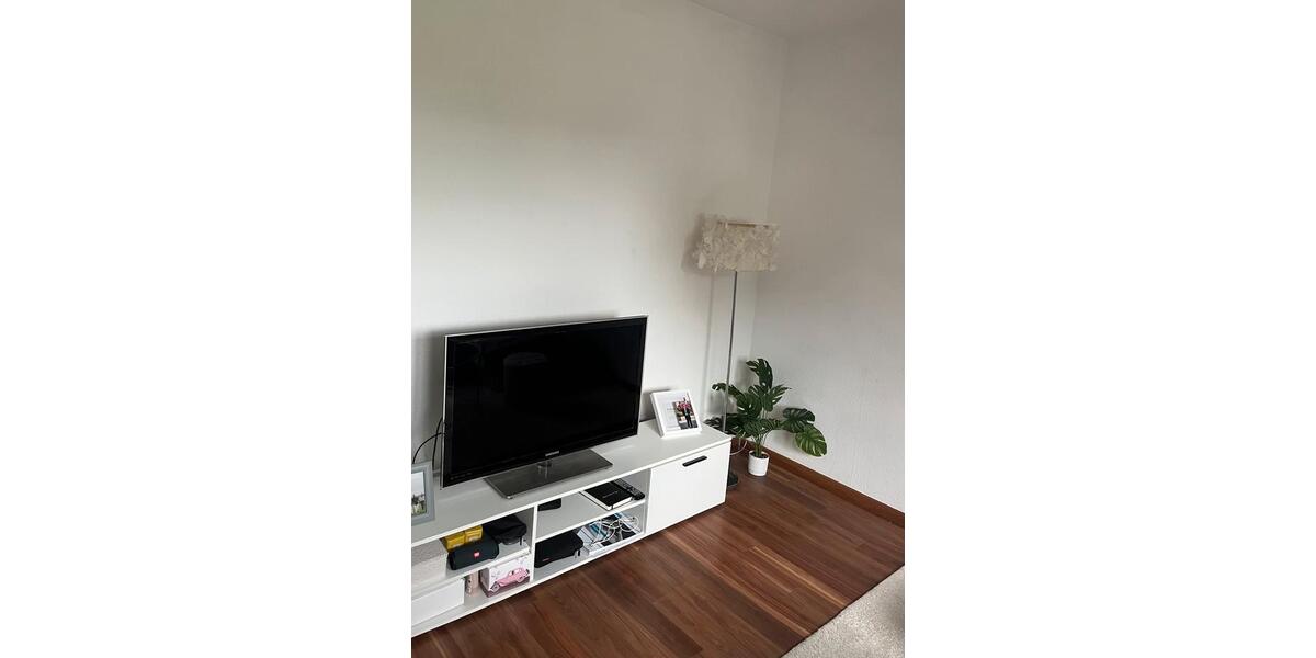 Dachgeschoßwohnung Mönchengladbach Süd - 2 Zimmer, 35 m&sup2;, 510&euro; | Angebot:26485657