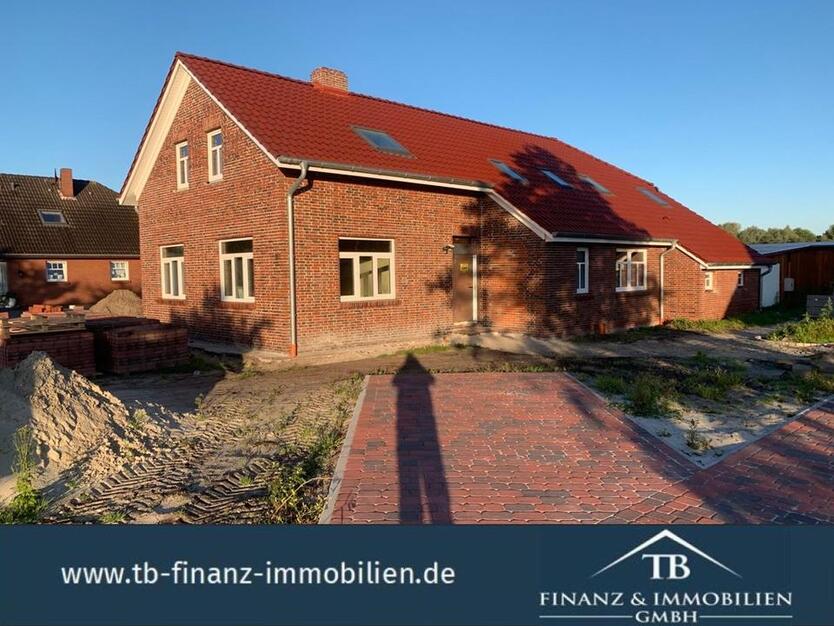 Ostfriesische Idylle trifft modernen Wohnkomfort – Sanierte Doppelhaushälfte in Rechtsupweg zimmer