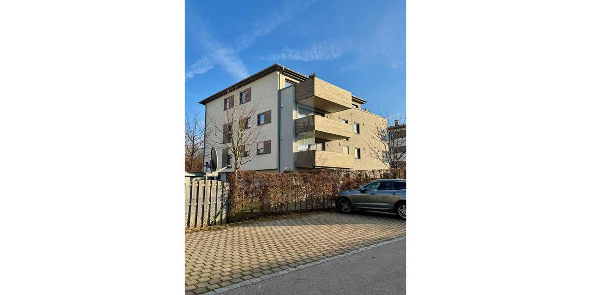 Außergewöhnliches Mietangebot: Dachterrassenwohnung mit erstklassiger Aussattung 3 zimmer