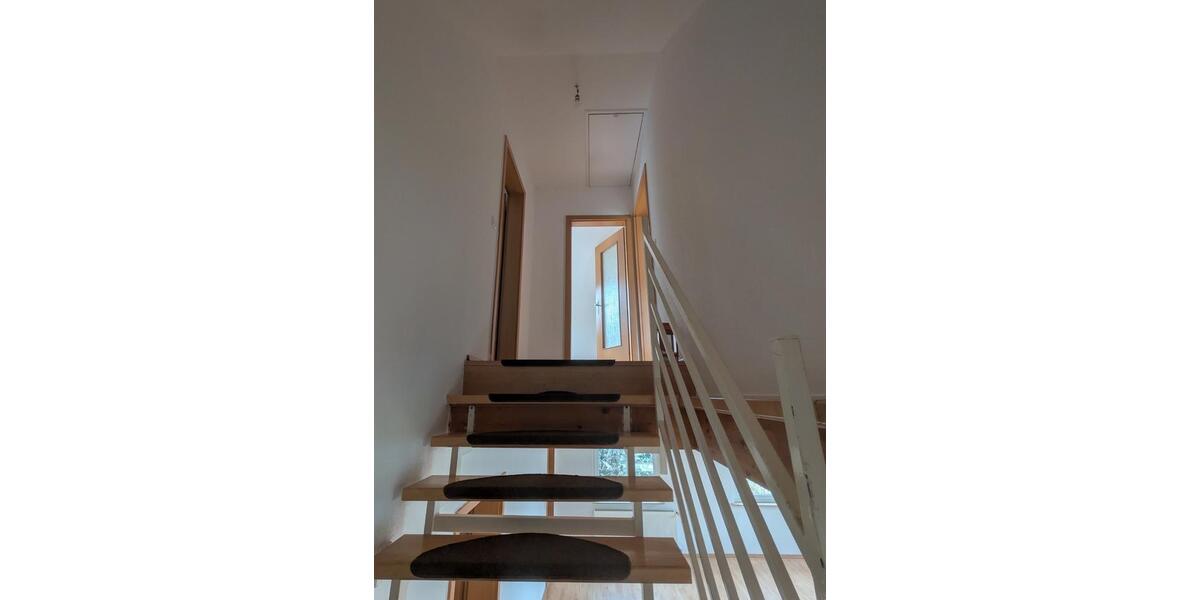 Einfamilienhaus Porta Westfalica - 4 Zimmer, 100 m&sup2;, 1.000&euro; | Angebot:25755306