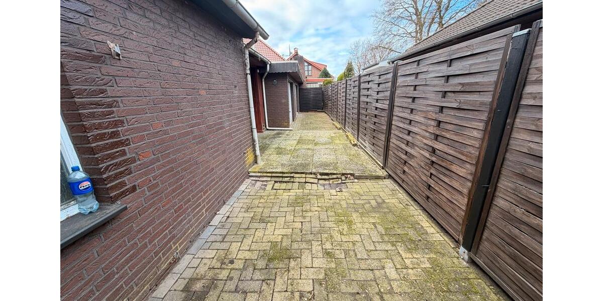 Etagenwohnung Saterland - 4 Zimmer, 150 m&sup2;, 1.000&euro; | Angebot:25351474