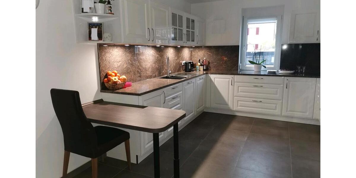 Erdgeschoßwohnung Regensburg Galgenberg - 4 Zimmer, 109 m&sup2;, 1.800&euro; | Angebot:26357926