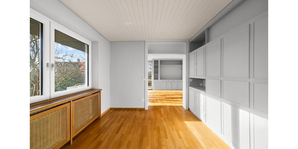 Gartenliebhaber aufgepasst: exklusives EFH mit einzigartigem Garten und Pool in Neusäß-Westheim 6 zimmer