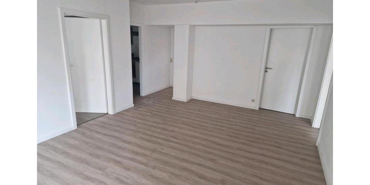 Etagenwohnung Andernach - 4 Zimmer, 95 m&sup2;, 1.000&euro; | Angebot:25049815