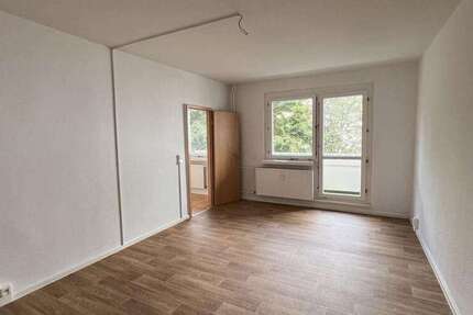 Wohnung zum Mieten in Magdeburg 241,80 € 40.3 m²