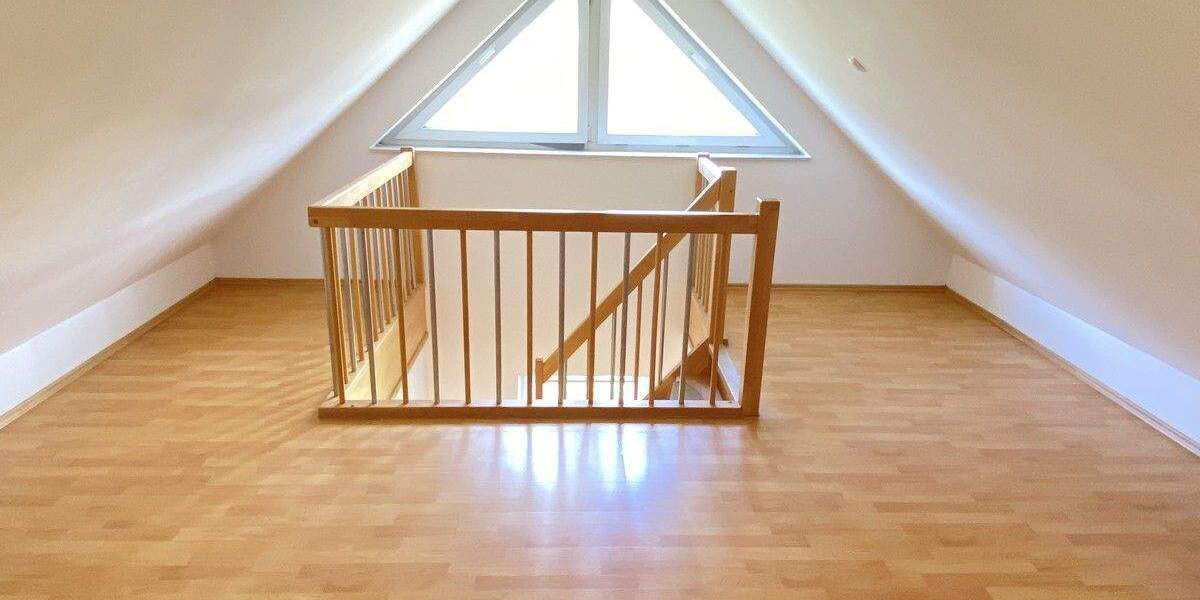 Mehrfamilienhaus, Wohnhaus Hamburg-Eißendorf Eißendorf - 6 Zimmer, 160 m&sup2;, 2.150&euro; | Angebot:25038193