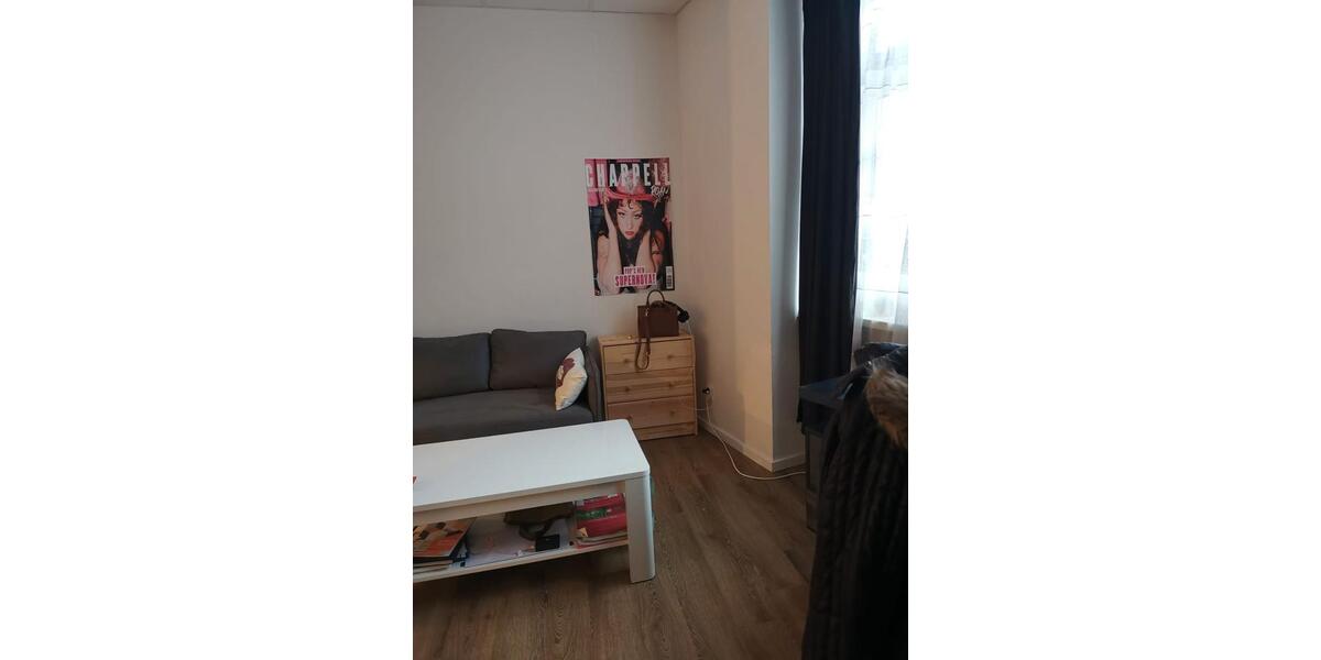 Erdgeschoßwohnung Cottbus - 1 Zimmer, 52 m&sup2;, 400&euro; | Angebot:26042171