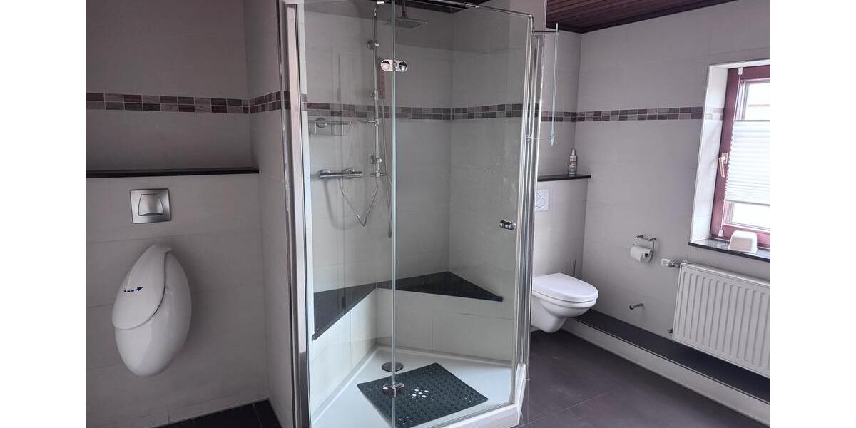 Etagenwohnung Heinsberg - 3 Zimmer, 134 m&sup2;, 1.400&euro; | Angebot:24836693