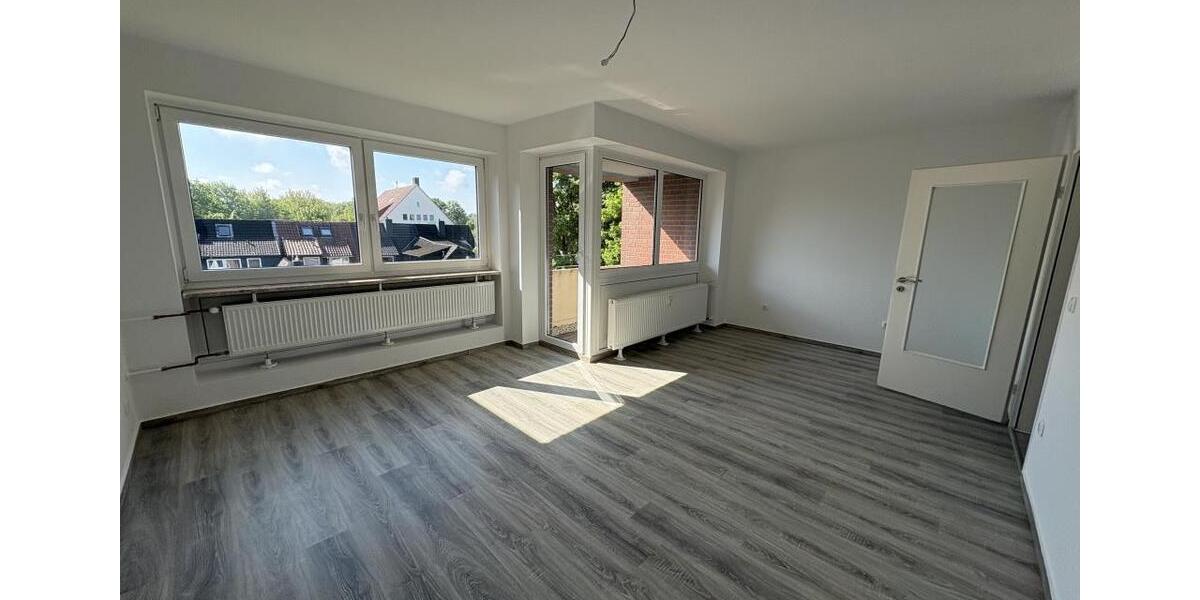 Etagenwohnung Bremerhaven Schiffdorferdamm - 3 Zimmer, 76 m&sup2;, 589&euro; | Angebot:26677135