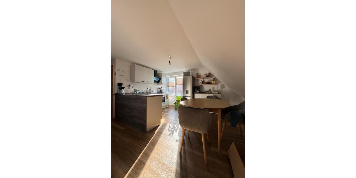 Dachgeschoßwohnung Sollstedt - 2.5 Zimmer, 58 m&sup2;, 340&euro; | Angebot:26049955