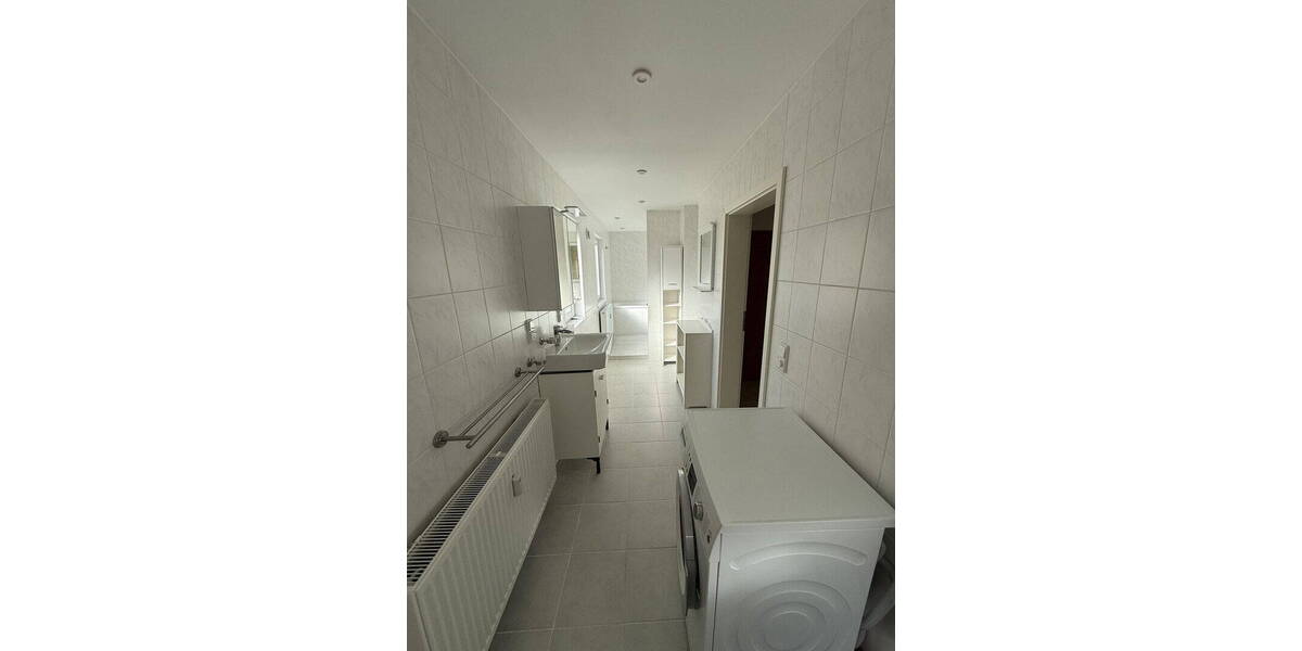 Etagenwohnung Worms-Pfeddersheim Pfeddersheim - 4 Zimmer, 110 m&sup2;, 1.800&euro; | Angebot:26059904