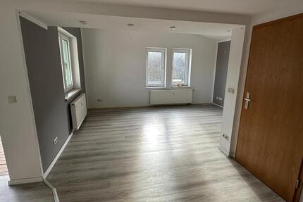 Helle 3-Raum-Wohnung mit Balkon und Stellplatz in ruhiger Lage von Stadtilm 3 zimmer