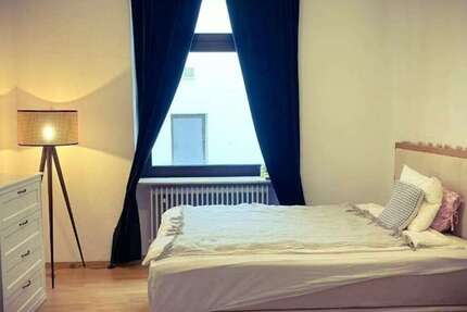 WG-Zimmer in Frankfurt am Main 999 € 15 m² zimmer