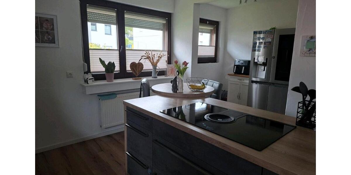 Erdgeschoßwohnung Bad Laasphe - 4 Zimmer, 120 m&sup2;, 720&euro; | Angebot:26563151