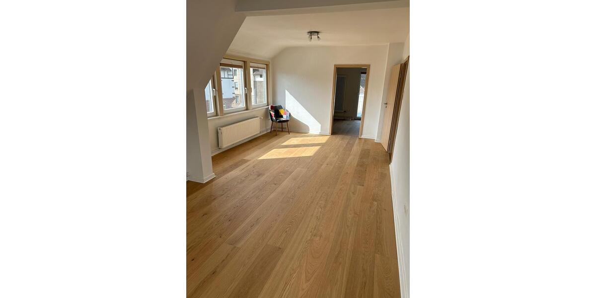 Dachgeschoßwohnung Stadtoldendorf - 3 Zimmer, 70 m&sup2;, 700&euro; | Angebot:26482129