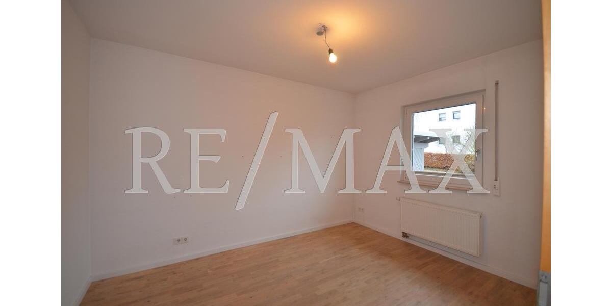 Einfamilienhaus Idstein - 8 Zimmer, 160 m&sup2;, 2.800&euro; | Angebot:24224492