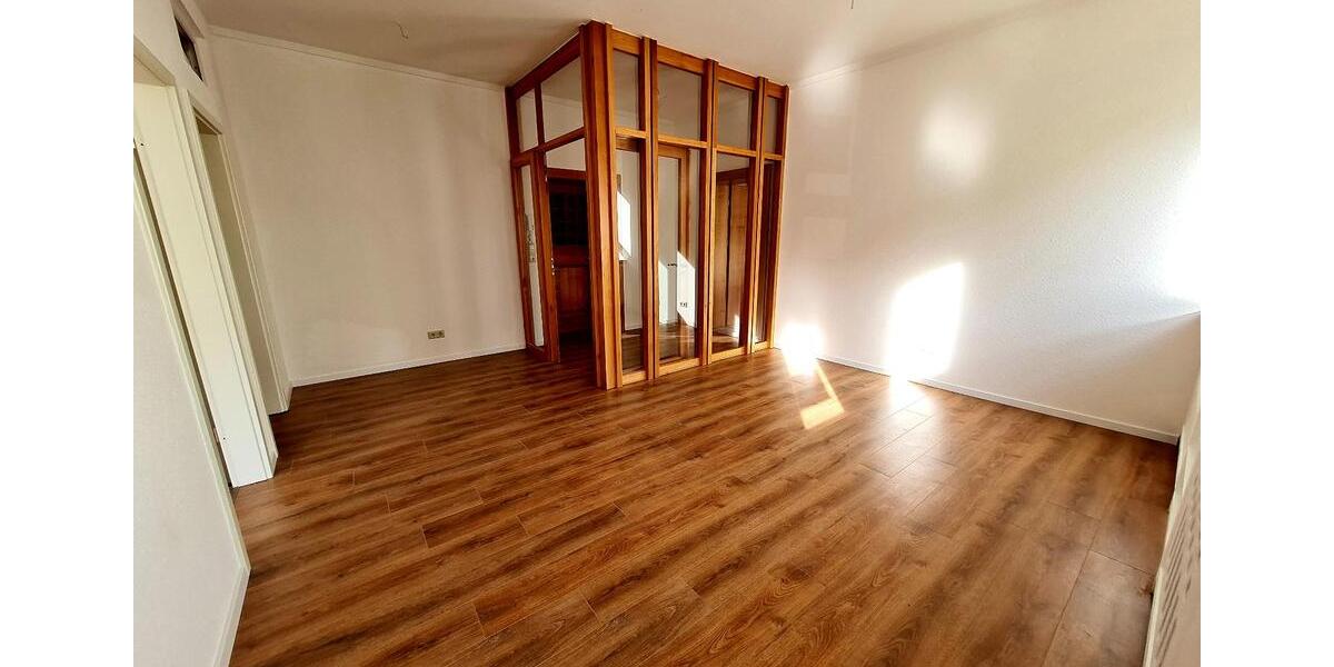 Erdgeschoßwohnung Bad Hersfeld - 2 Zimmer, 60 m&sup2;, 618&euro; | Angebot:26619781