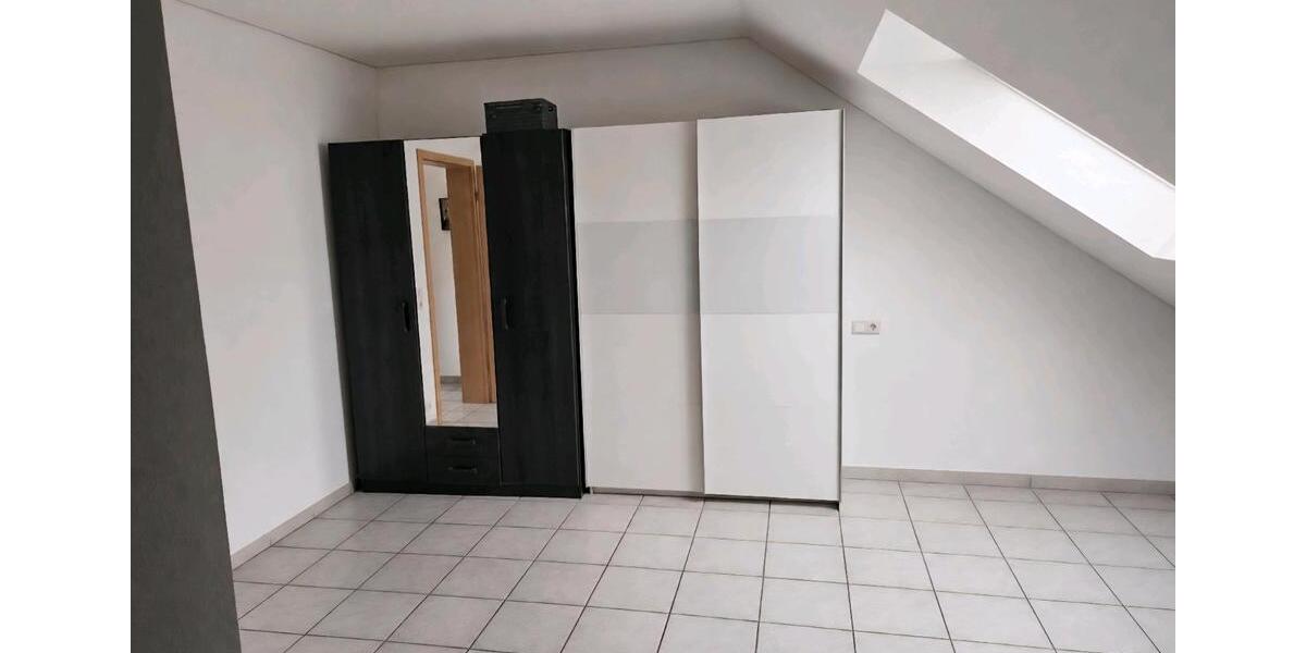 Dachgeschoßwohnung Bad Neuenahr-Ahrweiler Ahrweiler - 2 Zimmer, 65 m&sup2;, 700&euro; | Angebot:26556611