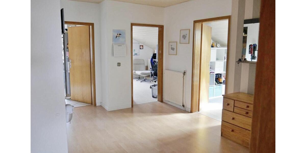 Dachgeschoßwohnung Munster - 3 Zimmer, 90 m&sup2;, 749&euro; | Angebot:26003313