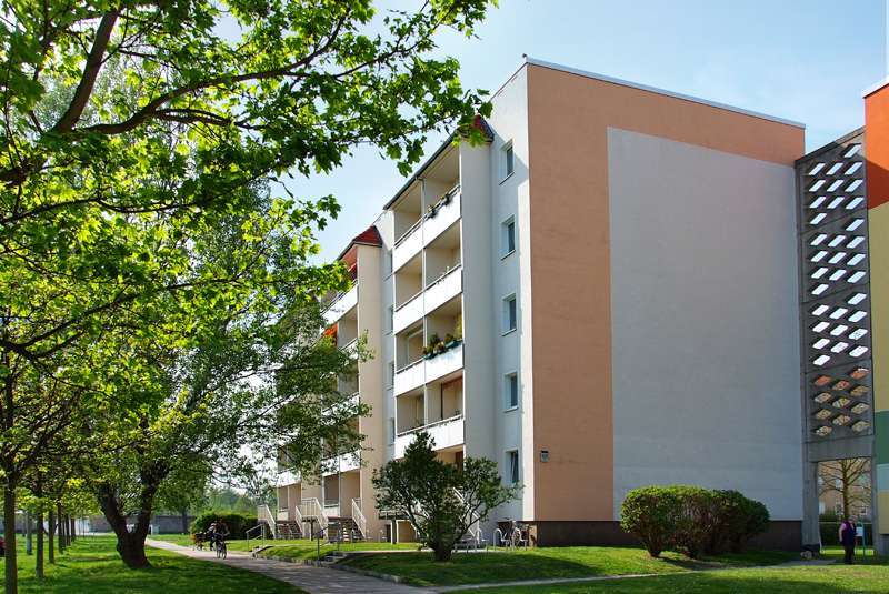 Wohnung zum Mieten in Schönebeck 324,60 € 64.92 m²