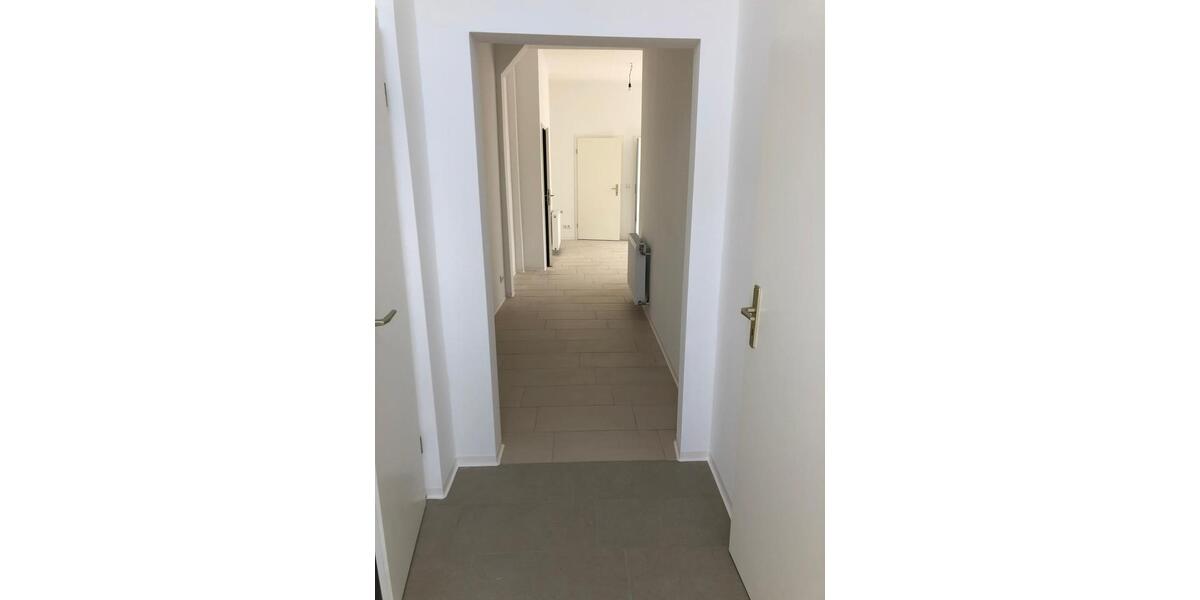 Hochparterre Bergen an der Dumme - 5 Zimmer, 102 m&sup2;, 750&euro; | Angebot:25178713
