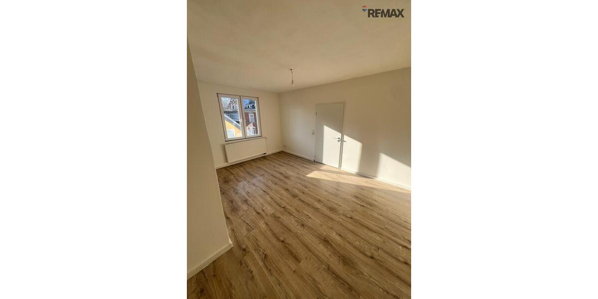 Dachgeschoßwohnung Coburg - 3 Zimmer, 75 m&sup2;, 800&euro; | Angebot:24522135