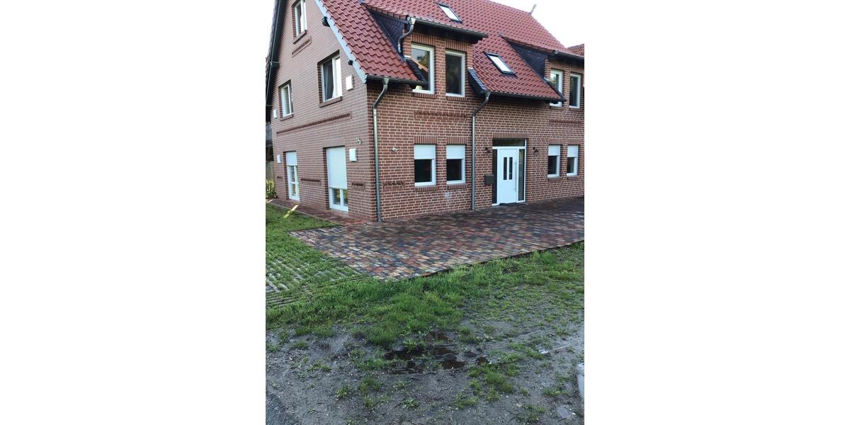 Erdgeschoßwohnung Edemissen - 3 Zimmer, 90 m&sup2;, 860&euro; | Angebot:26580643