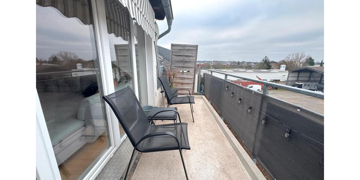 *Helle 2-Zimmer-Wohnung mit Balkon in Leichlingen* 3 zimmer