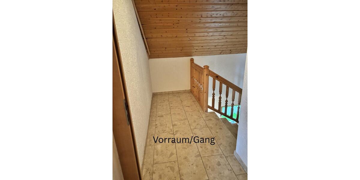 Dachgeschoßwohnung Grafenau Frauenberg - 5 Zimmer, 92 m&sup2;, 680&euro; | Angebot:26517635
