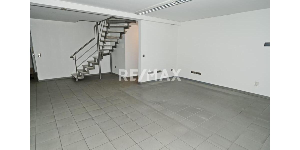 Gewerbeobjekt Bedburg-Hau Hau - 2.016&euro; | Angebot:23795359