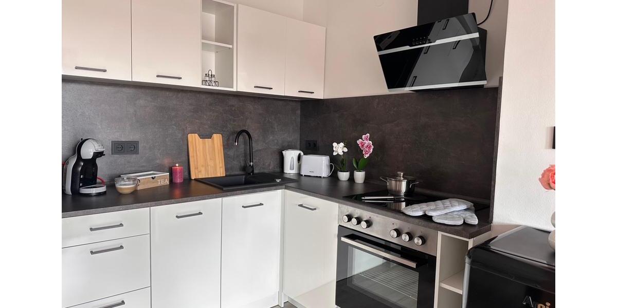 2-Zimmer-Appartement mit TV, Wlan, Doppelbett und Schlafcouch, Küche, BadWC, Waschmaschine und eigenem Parkplatz 2 zimmer