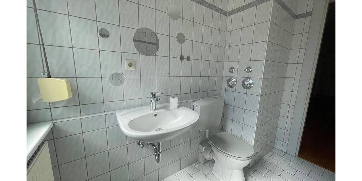 Etagenwohnung Rastatt - 3 Zimmer, 112 m&sup2;, 960&euro; | Angebot:26154386