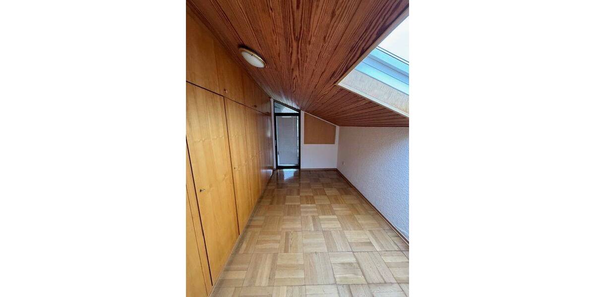 Einfamilienhaus Kusel Bledesbach - 7 Zimmer, 235 m&sup2;, 1.490&euro; | Angebot:25729933
