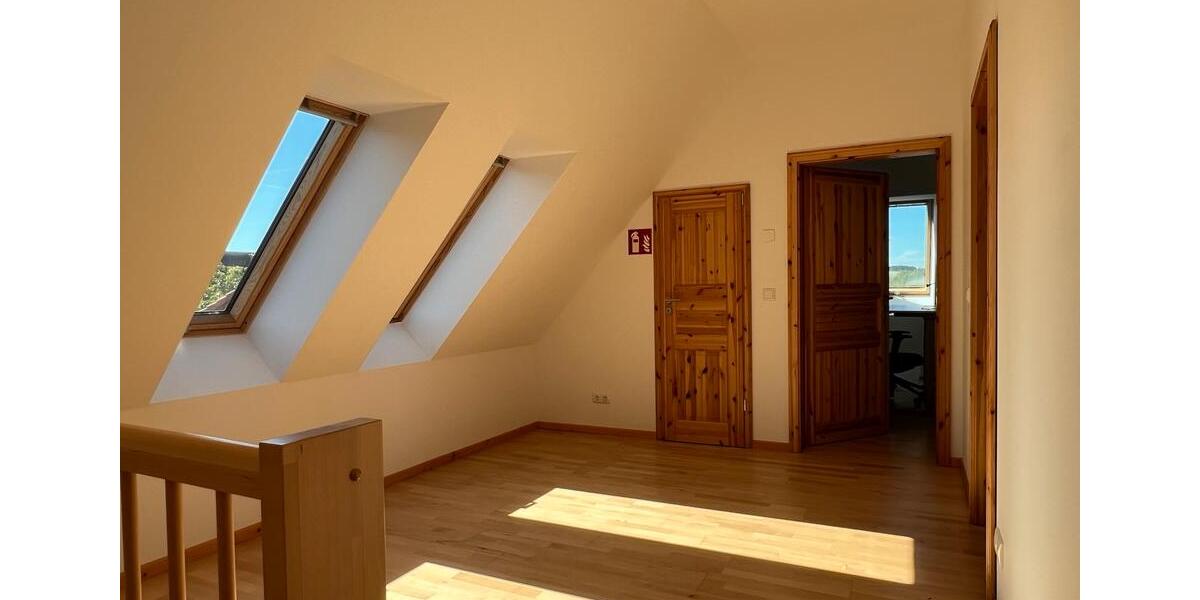 Wohnung, Mietwohnung, Haus, Mehrparteien-Haus, 4 Zimmer 4.5 zimmer