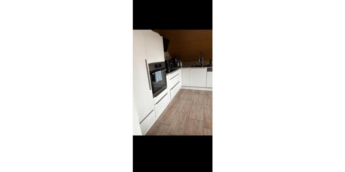 Dachgeschoßwohnung Tiefenbach - 3.5 Zimmer, 103 m&sup2;, 850&euro; | Angebot:26603501