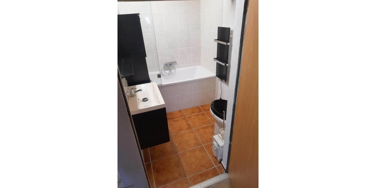 Dachgeschoßwohnung Oberschneiding - 3 Zimmer, 68 m&sup2;, 525&euro; | Angebot:25978830