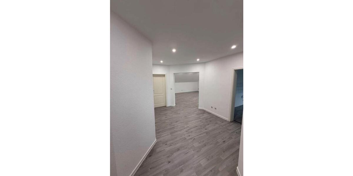 Etagenwohnung Hückelhoven - 4 Zimmer, 90 m&sup2;, 1.400&euro; | Angebot:26005022