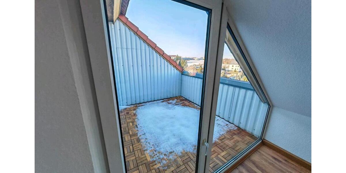 Dachgeschoßwohnung Leisnig - 3 Zimmer, 90 m&sup2;, 590&euro; | Angebot:24421120