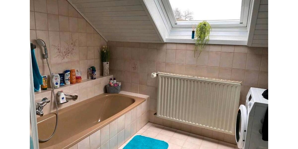 Dachgeschoßwohnung Rasdorf - 3 Zimmer, 83 m&sup2;, 530&euro; | Angebot:25944236