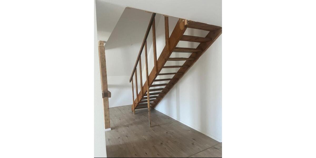 Schöne Dachgeschosswohnung in 94145 Haidmühle zu vermieten! 4 zimmer
