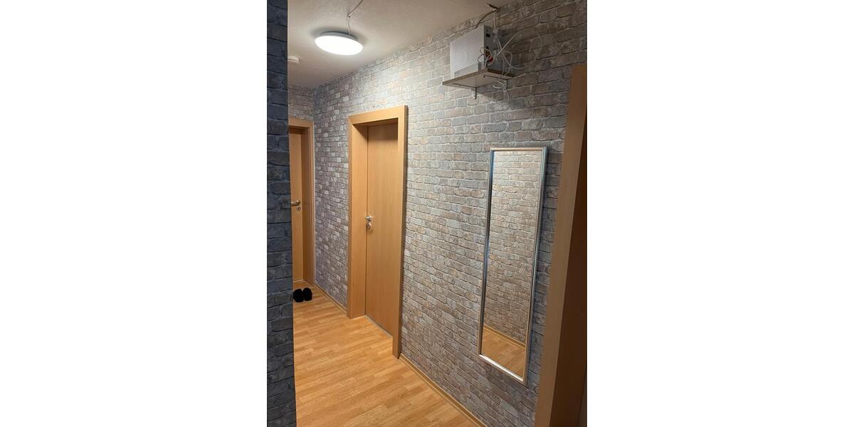 Wohnen auf Zeit Metzingen - 11 Zimmer, 85 m&sup2;, 485&euro; | Angebot:26677518