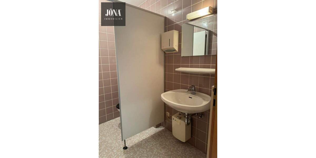 Gewerbeobjekt Kulmbach Blaich - 6 Zimmer, 212 m&sup2;, 1.060&euro; | Angebot:25665655