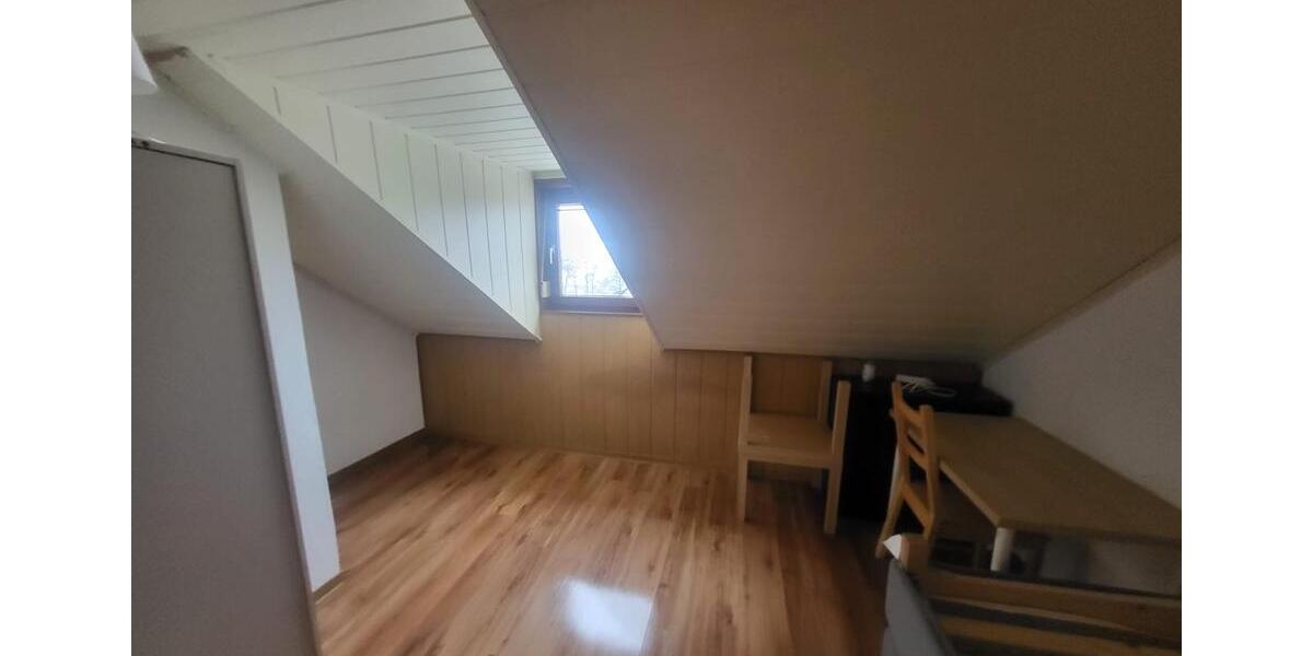 Etagenwohnung Neuental - 4 Zimmer, 85 m&sup2;, 840&euro; | Angebot:25932473