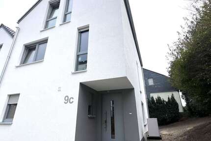 Haus zum Mieten in Wetter (Ruhr) 1.650 € 163 m² 5 zimmer