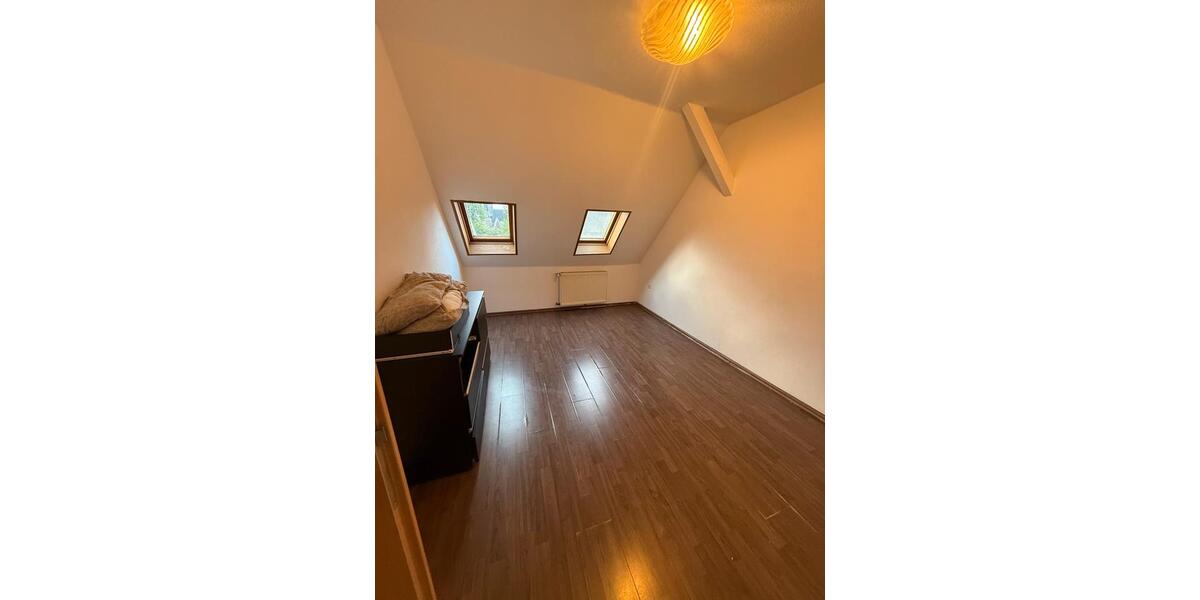 Dachgeschoßwohnung Ahlen - 3 Zimmer, 70 m&sup2;, 500&euro; | Angebot:26592523